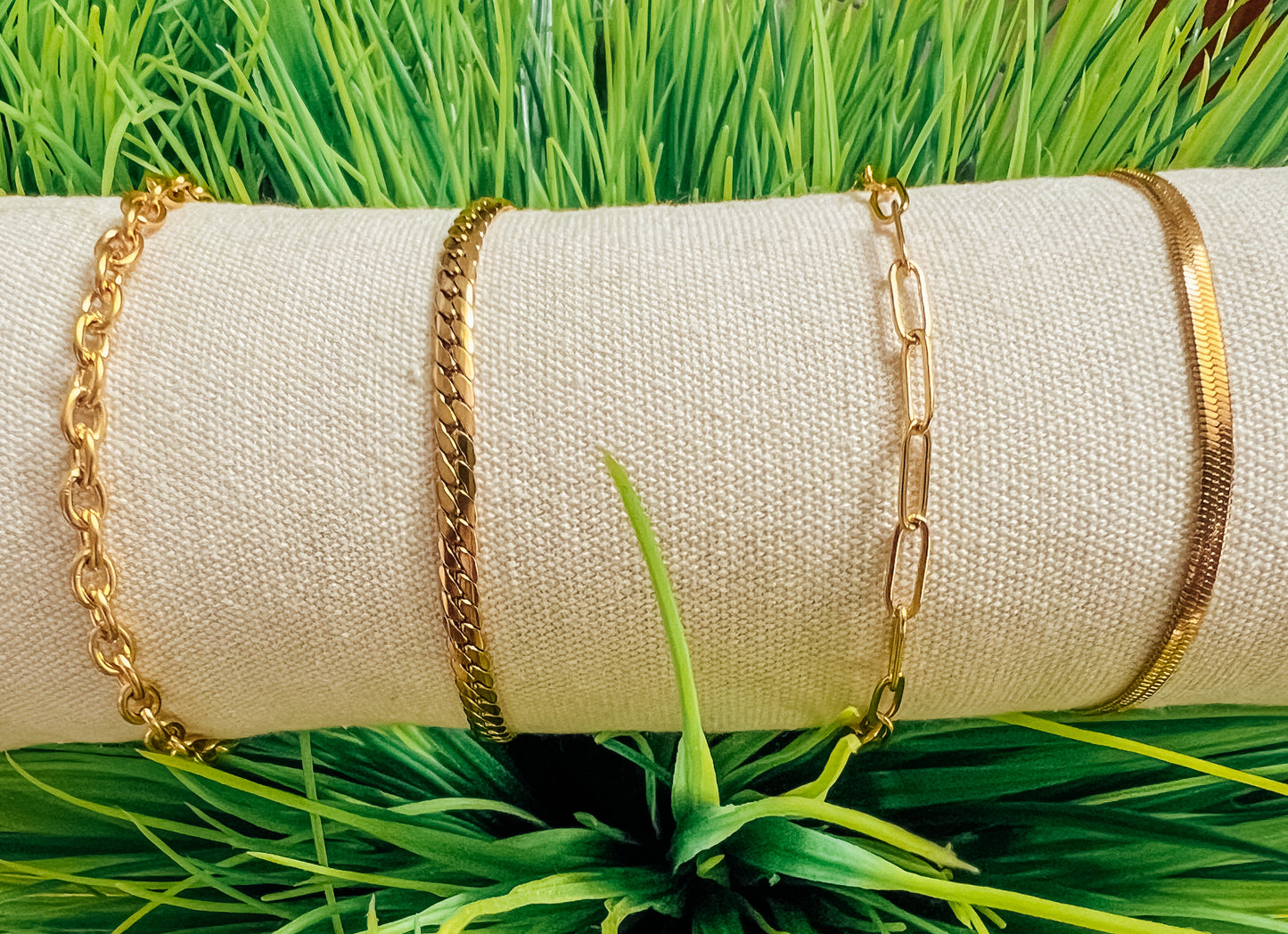 18k Gold Bracelet for Charms