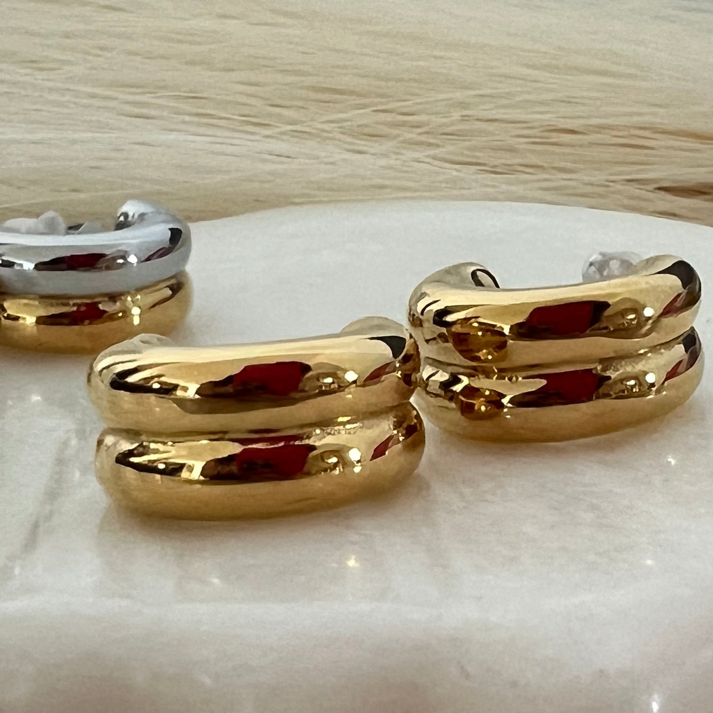 Imán Earrings