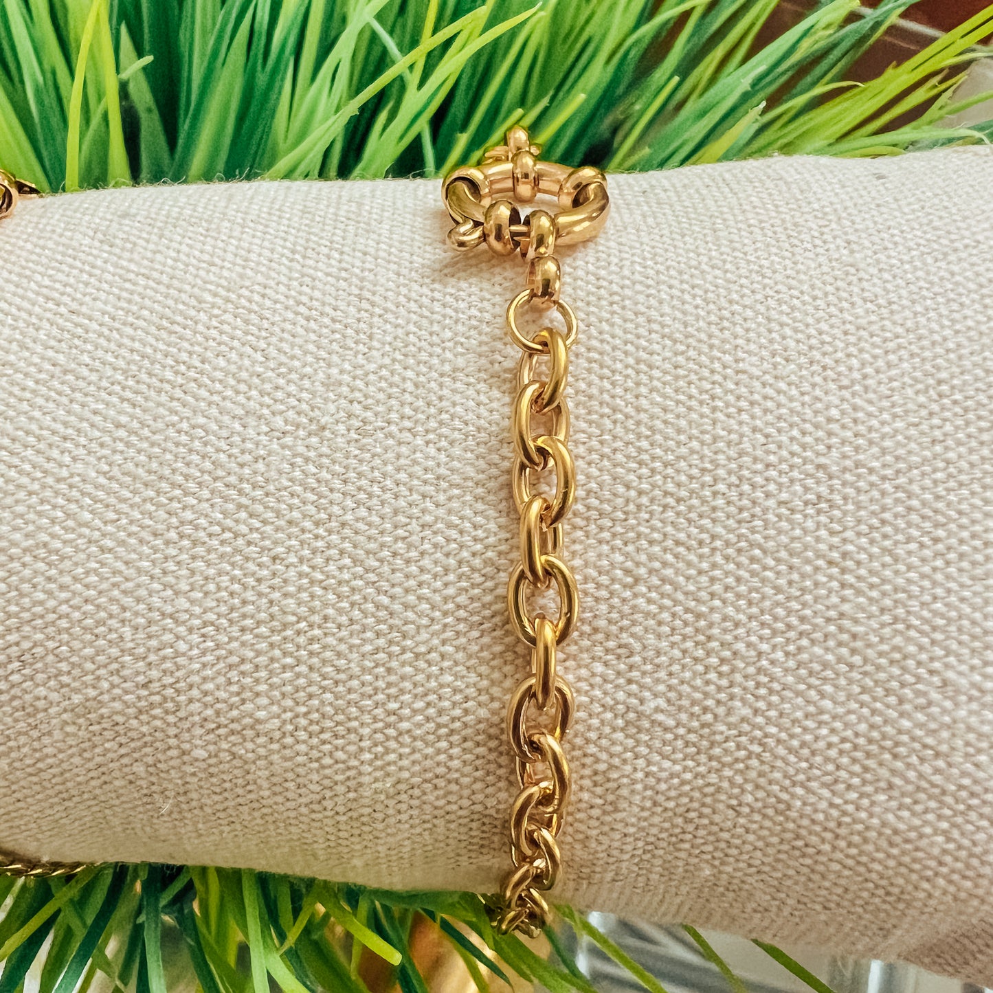 18k Gold Bracelet for Charms