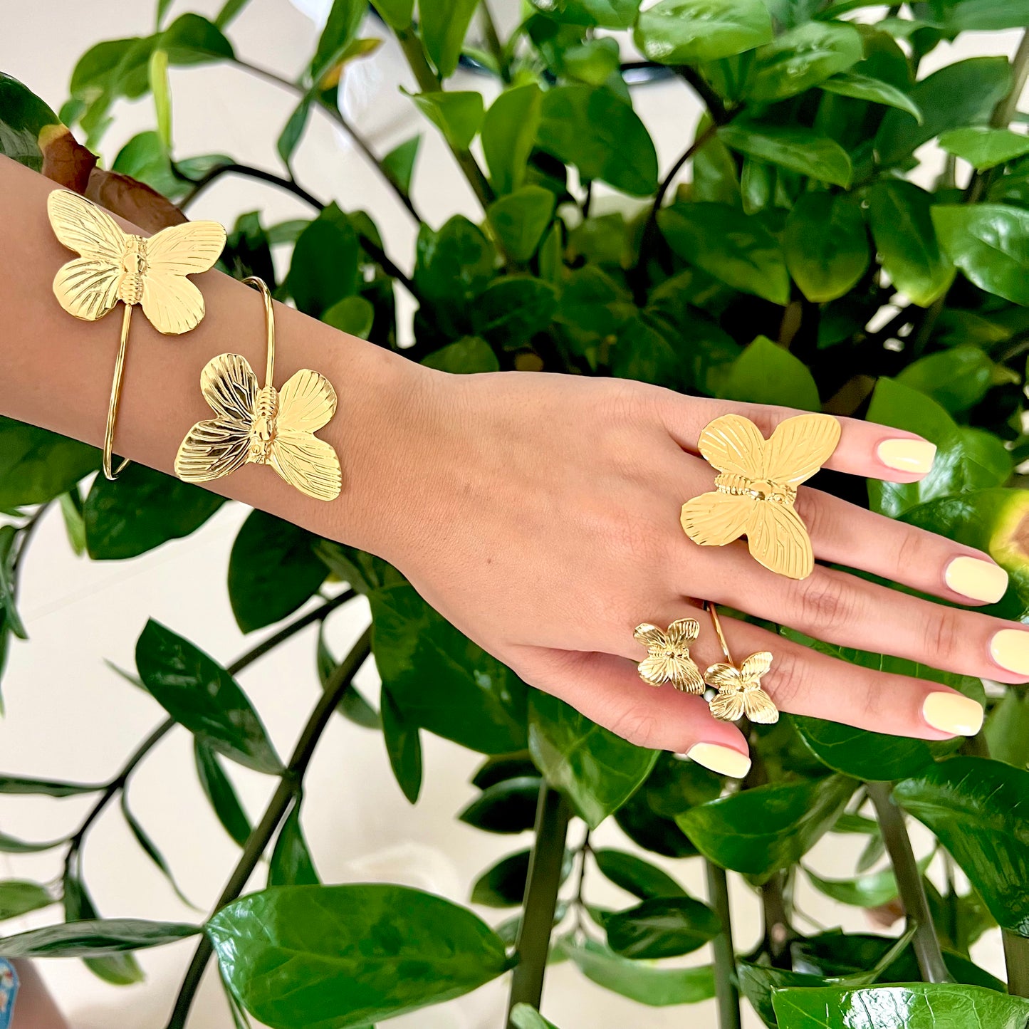 Mariposas Double Ring