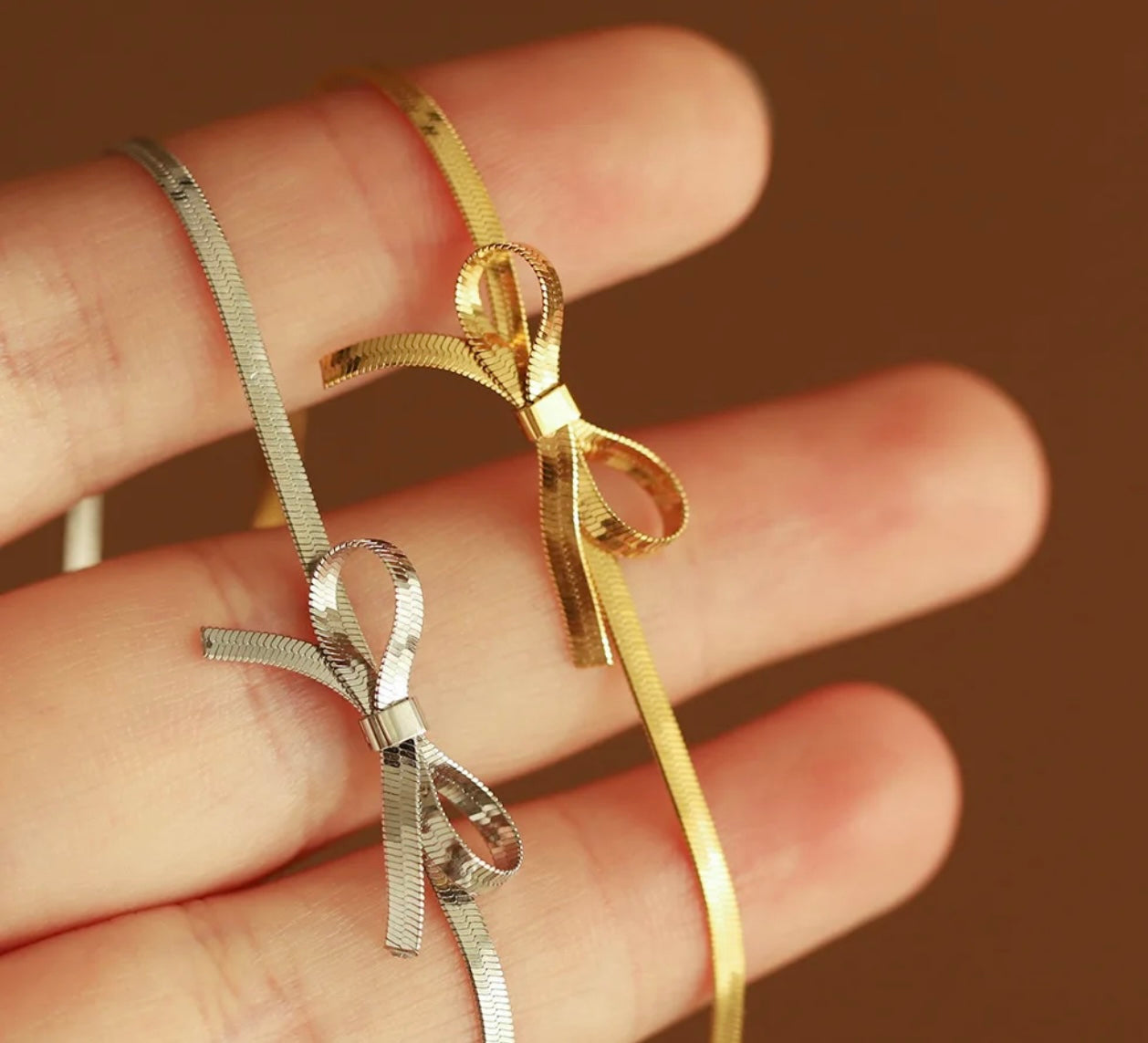 Small Bow Necklace / Choker