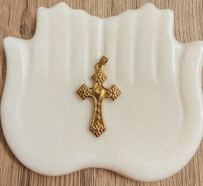 Cruz Amada Charm